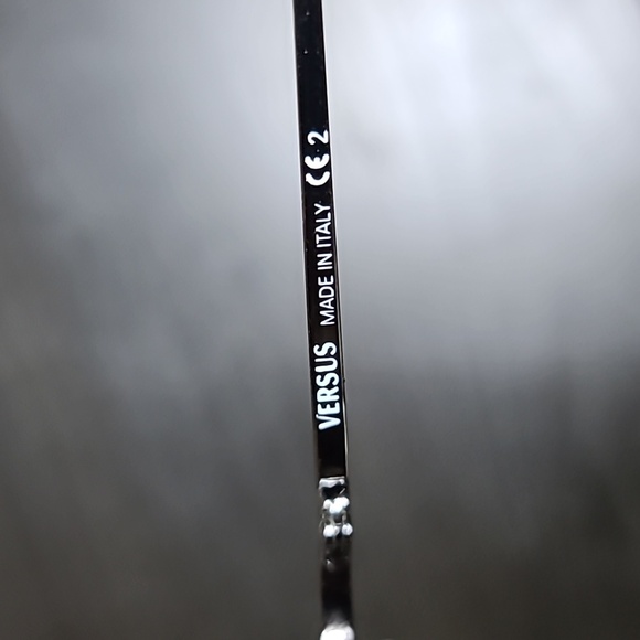 Versace VERSUS 90's Sunglasses - Picture 5 of 6